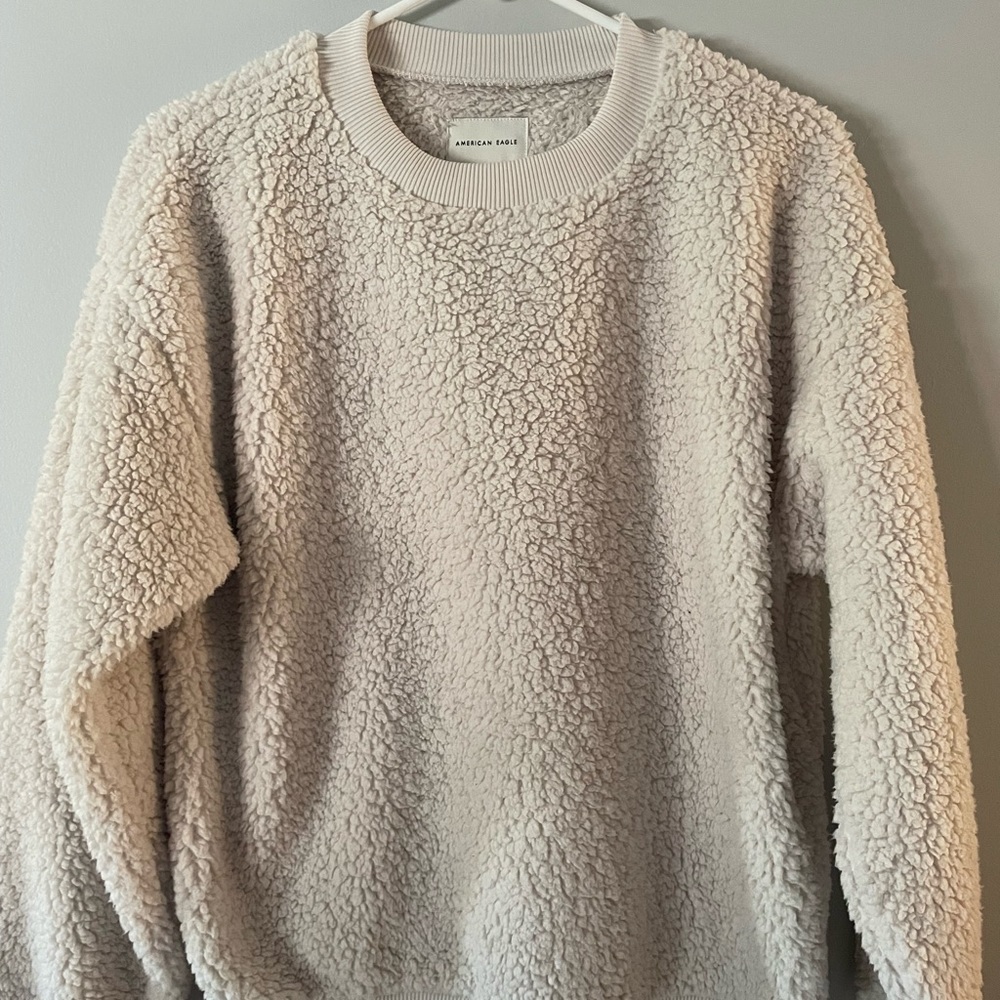 American Eagle Outfitters Cream colored Sherpa crewneck